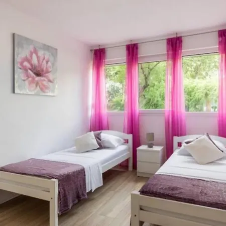 Apartment Sena Split